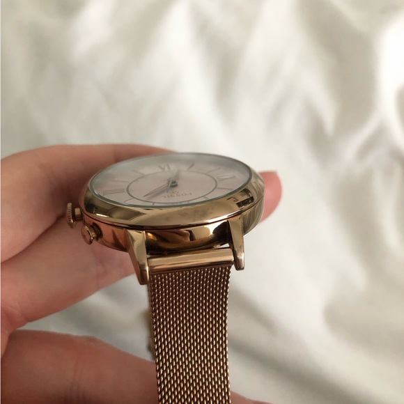 Rose Gold Fossil hybrid Smart Watch - Picture 4 of 8